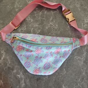 Pretty Turtle 🐢 Fanny Pack Pink